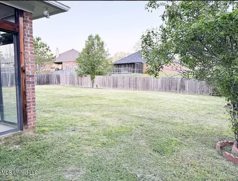 Exterior - 3109 Tynes Dr, Byram, MS 39272 photo 7 of 9