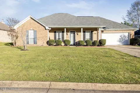 3109 Tynes Dr, Byram, MS 39272