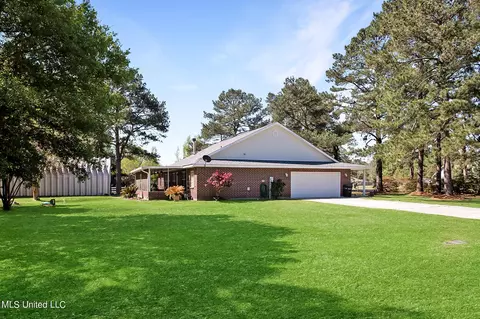 Exterior - 4 E Robin Ln, Picayune, MS 39466 photo 9 of 9