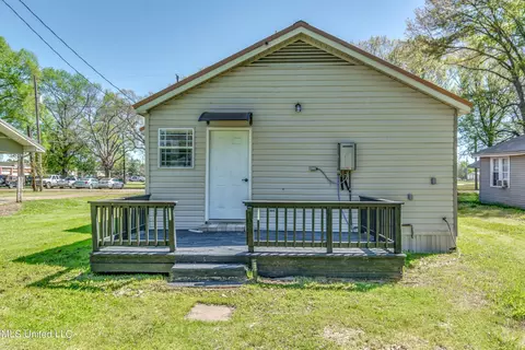 Exterior - 1419 Oak St, Flowood, MS 39232 photo 9 of 14