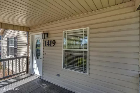 Exterior - 1419 Oak St, Flowood, MS 39232 photo 3 of 14