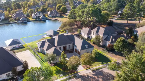 View/Area - 109 Cedar Woods Cv, Madison, MS 39110 photo 7 of 10