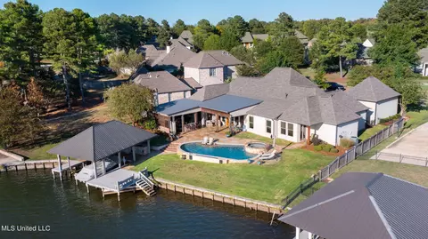 View/Area - 109 Cedar Woods Cv, Madison, MS 39110 photo 5 of 10