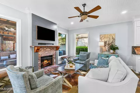 Living - 109 Cedar Woods Cv, Madison, MS 39110 photo 8 of 9