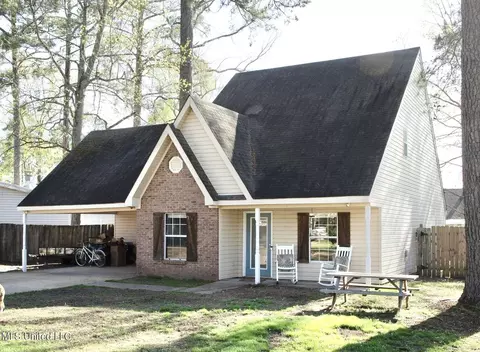 513 Stonecreek Dr, Brandon, MS 39042