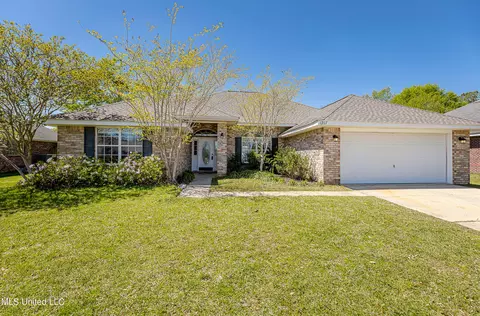 1217 Monticello Blvd, Ocean Springs, MS 39564
