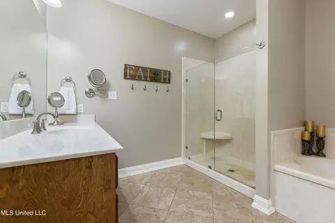 Bath - 14510 Constitution Rd #0, Moss Point, MS 39562 photo 2 of 4