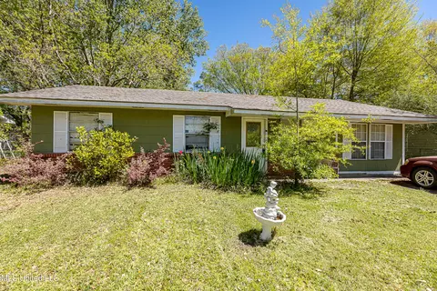 6564 Cortez Cir, Ocean Springs, MS 39564