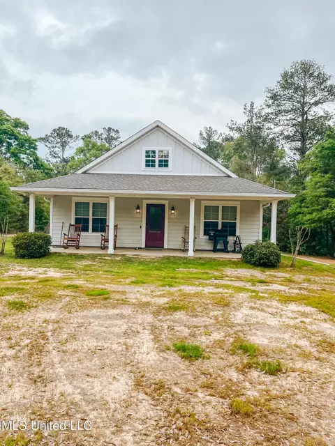 1146 Barton Agricola Rd, Lucedale, MS 39452