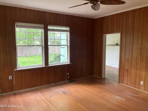 412 E Peace St, Canton, MS 39046 photo 13