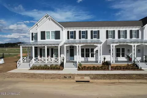 225 Harmony St, Flowood, MS 39232