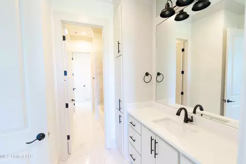 Bath - 225 Harmony St, Flowood, MS 39232 photo 5 of 5