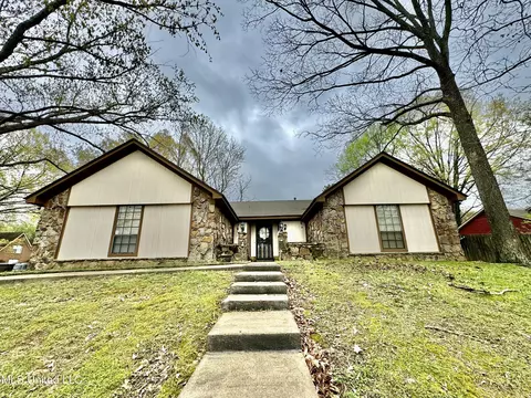6830 E Lake Forest Dr, Walls, MS 38680 photo 2