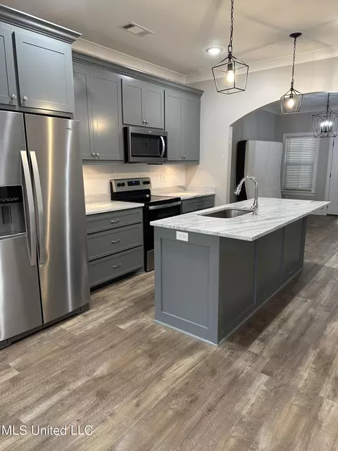 Kitchen - 2081 Springfield Dr, Belden, MS 38826 photo 1 of 2