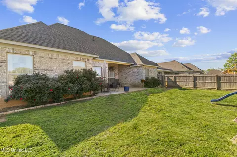 Exterior - 314 E Buttonwood Ln, Canton, MS 39046 photo 8 of 11