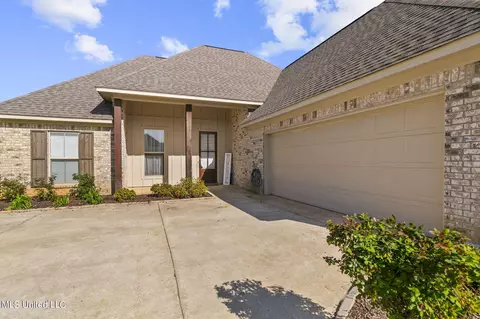 Exterior - 314 E Buttonwood Ln, Canton, MS 39046 photo 4 of 11