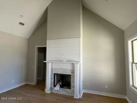 Living - 320 Willow Way, Canton, MS 39046 photo 1 of 1