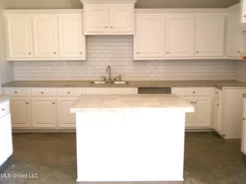 353 Brannan Ave, Byram, MS 39272 photo 3