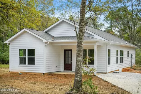 13448 John Rd, Gulfport, MS 39503