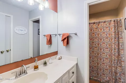 Bath - 6840 Hilo St, Diamondhead, MS 39525 photo 4 of 4