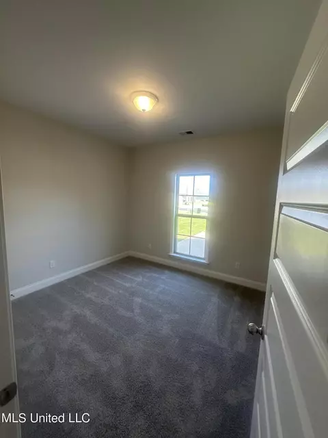 Bedroom - 1827 Benton Dr, Hernando, MS 38632 photo 2 of 3