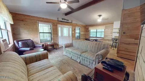 109 Pine Dr, Lucedale, MS 39452