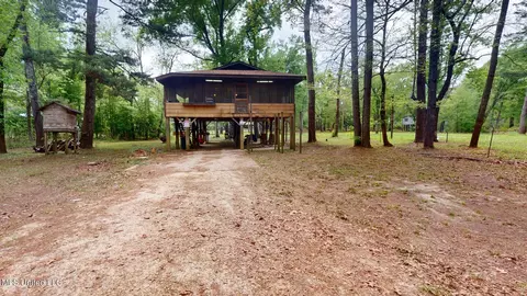Exterior - 109 Pine Dr, Lucedale, MS 39452 photo 3 of 7