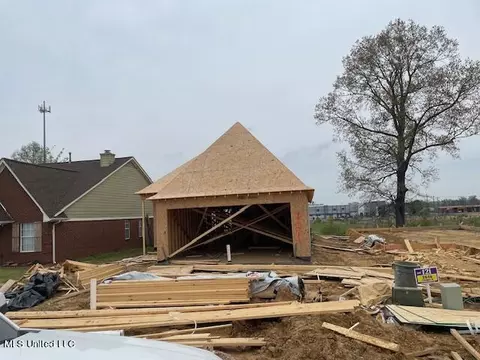 1646 Thomas St, Horn Lake, MS 38637