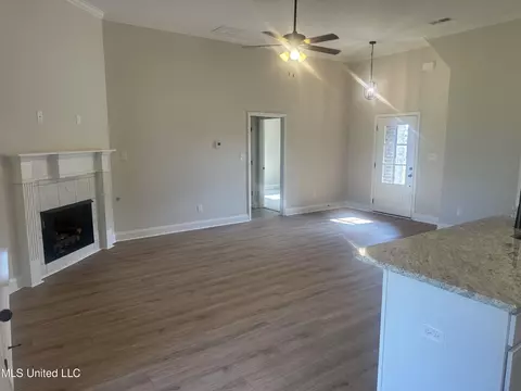 1762 Benton Dr, Hernando, MS 38632 photo 7