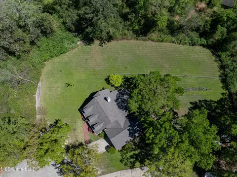 Exterior - 9215 Nancy Dr, Biloxi, MS 39532 photo 2 of 12