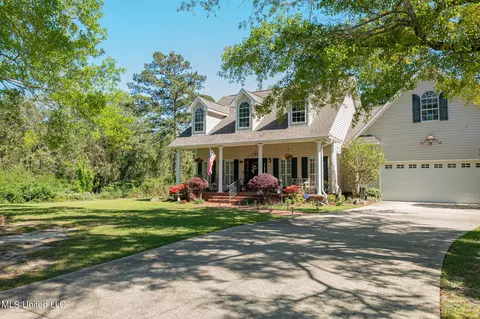 Exterior - 9215 Nancy Dr, Biloxi, MS 39532 photo 10 of 12