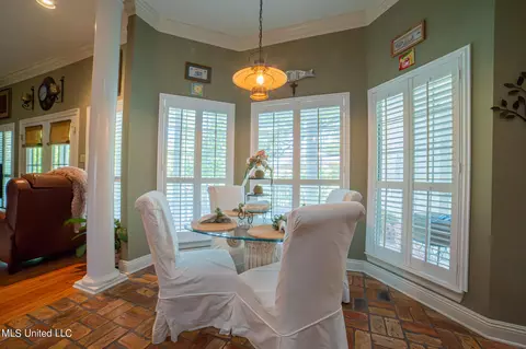 Dining - 9215 Nancy Dr, Biloxi, MS 39532 photo 4 of 4