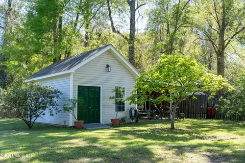 Exterior - 9215 Nancy Dr, Biloxi, MS 39532 photo 11 of 12