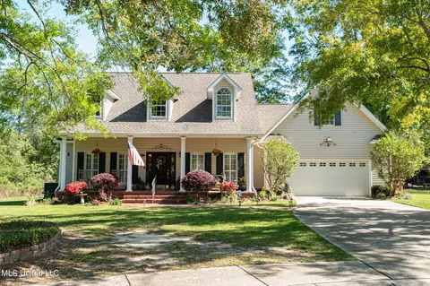 9215 Nancy Dr, Biloxi, MS 39532