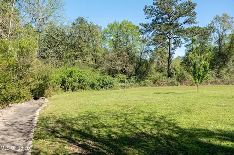 Exterior - 9215 Nancy Dr, Biloxi, MS 39532 photo 7 of 12