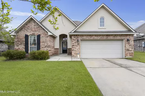 16938 Desmare St, Gulfport, MS 39503