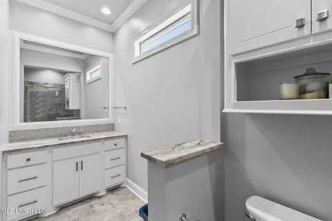 Bath - 1010 Sapphire Xing, Flowood, MS 39232 photo 8 of 10