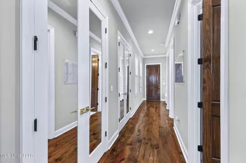 Entry Way - 1010 Sapphire Xing, Flowood, MS 39232 photo 2 of 6