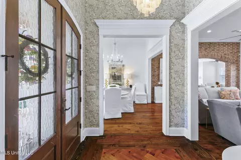 Bath - 1010 Sapphire Xing, Flowood, MS 39232 photo 1 of 10