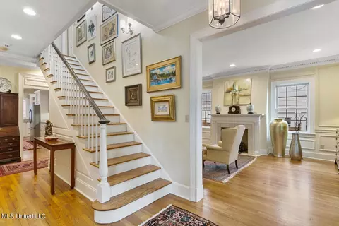 Entry Way - 1833 Saint Ann St, Jackson, MS 39202 photo 1 of 2
