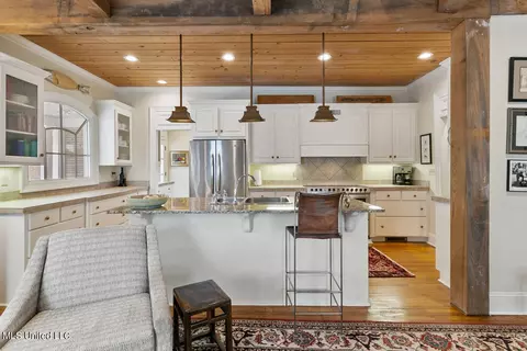 Kitchen - 1833 Saint Ann St, Jackson, MS 39202 photo 4 of 5