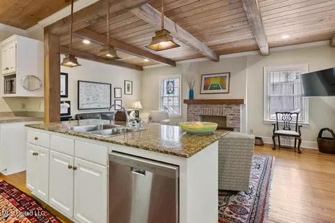 Kitchen - 1833 Saint Ann St, Jackson, MS 39202 photo 3 of 5