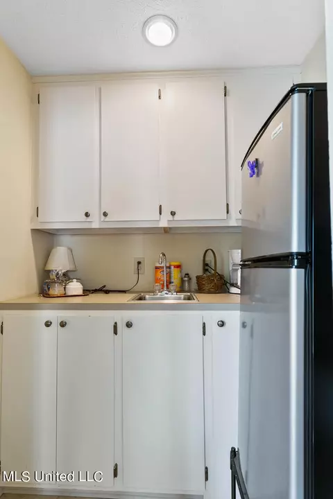 Kitchen - 1833 Saint Ann St, Jackson, MS 39202 photo 5 of 5