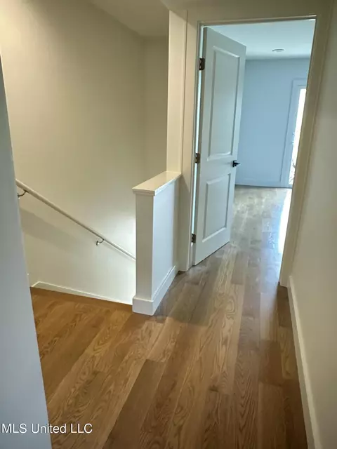 Entry Way - 550 Post Rd #303, Ridgeland, MS 39157 photo 2 of 2