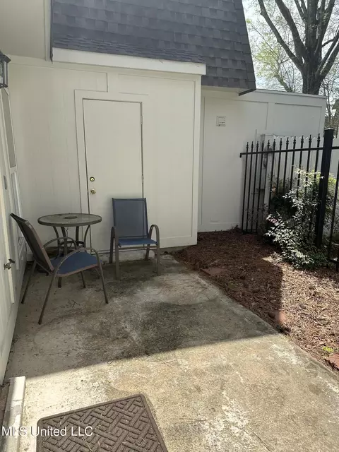 Exterior - 550 Post Rd #303, Ridgeland, MS 39157 photo 3 of 5