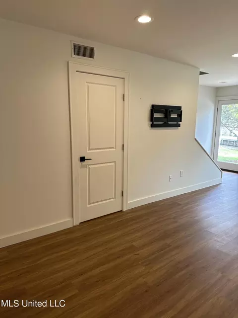 Other - 550 Post Rd #303, Ridgeland, MS 39157 photo 3 of 9