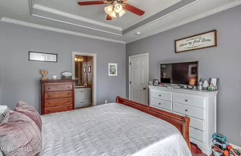 Bedroom - 439 Pecan Cir, Brandon, MS 39042 photo 2 of 5