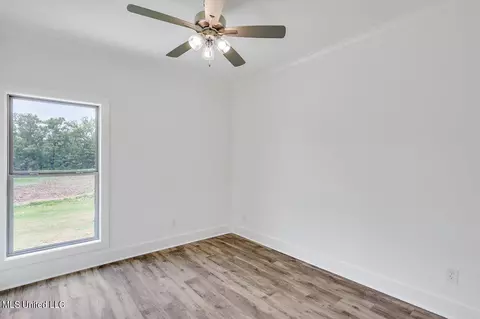 Bedroom - 978 Mullican Rd, Florence, MS 39073 photo 4 of 5
