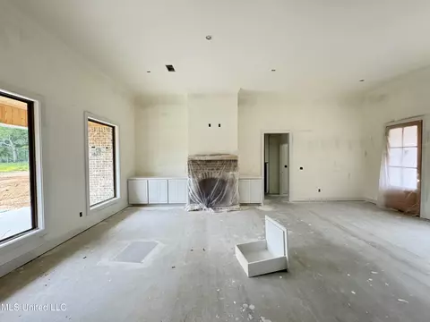 Living - 978 Mullican Rd, Florence, MS 39073 photo 1 of 1