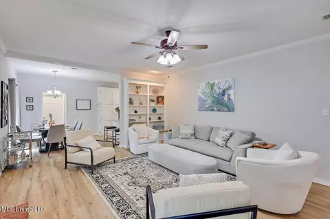 Living - 104 Rustic Dr, Brandon, MS 39047 photo 2 of 4